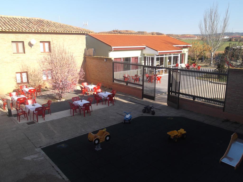 Albergue Cetina Esterno foto