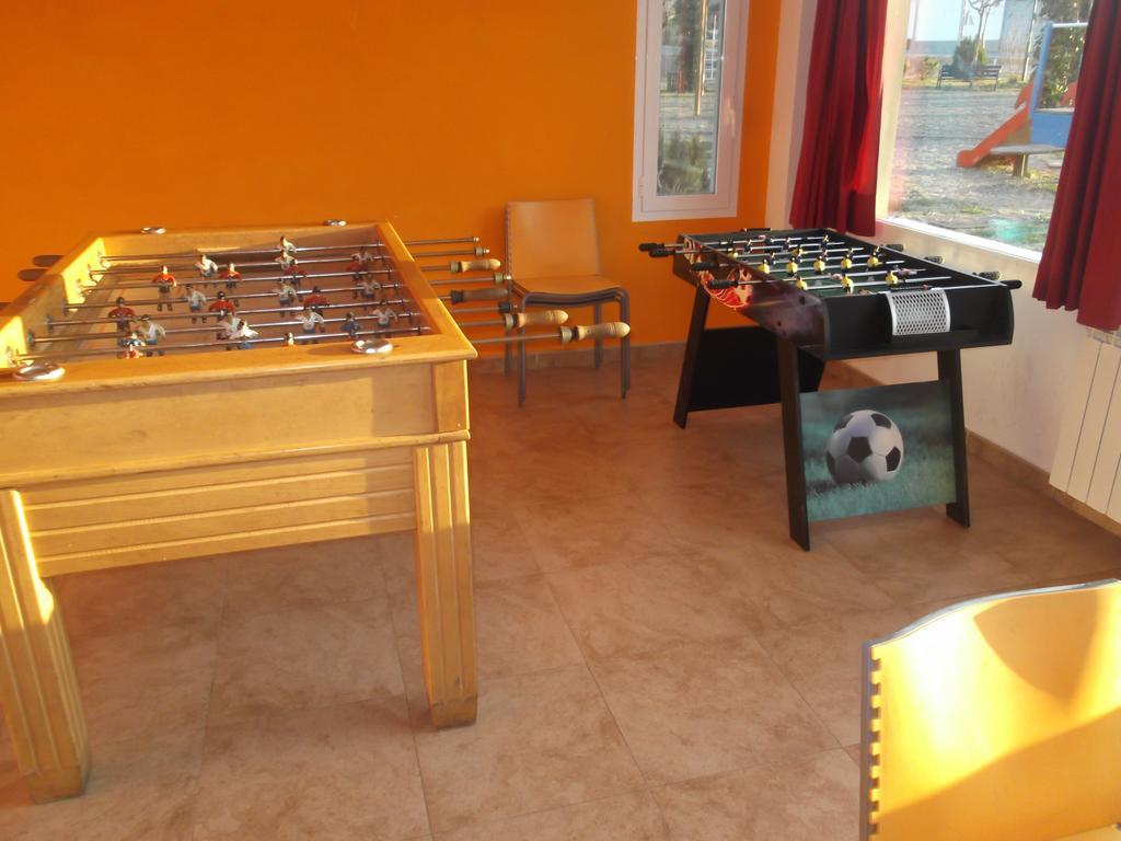 Albergue Cetina Esterno foto