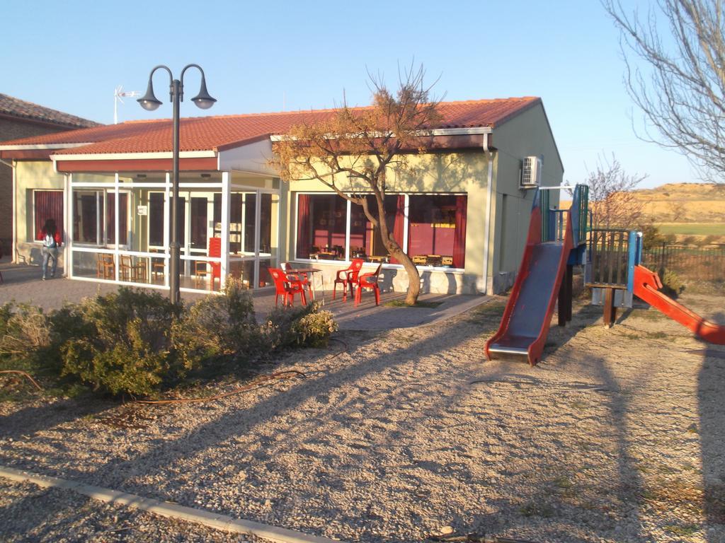 Albergue Cetina Esterno foto