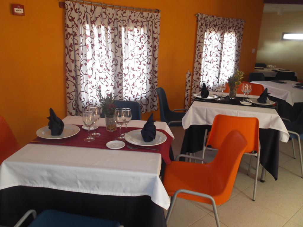 Albergue Cetina Esterno foto
